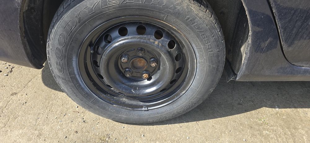 Set 4 jante tablă originale Toyota R15 – 5x114,3