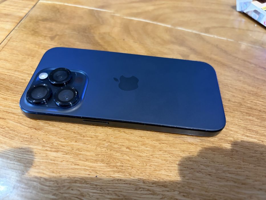 Iphone 15 pro 256 МБ, 99% батерия