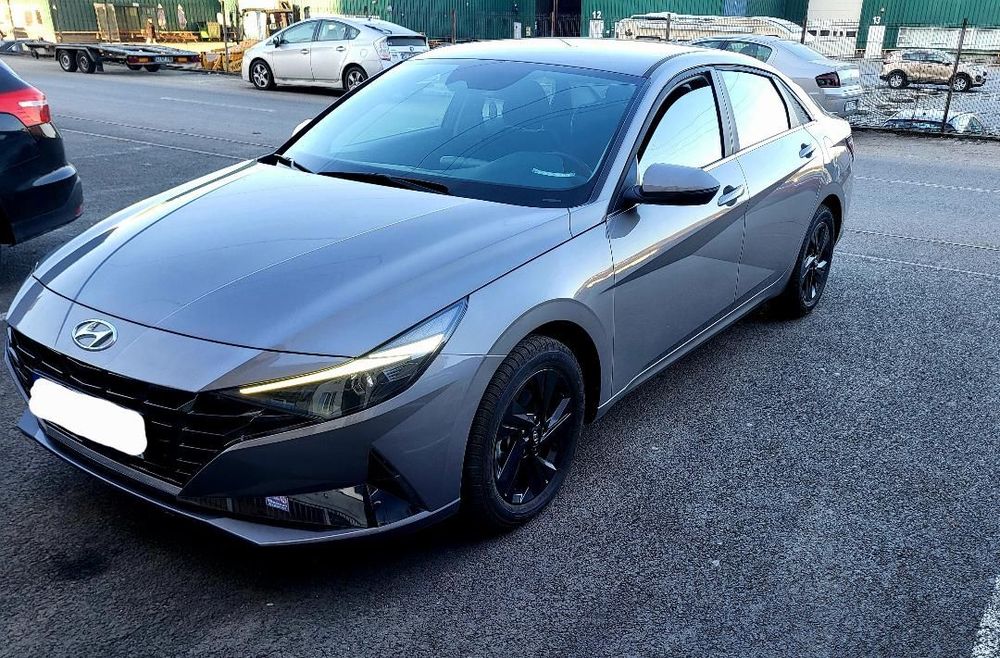 Hyundai Elantra Hyundai Elantra 2021 – Highway CVT • 66.000 km • Pret fix