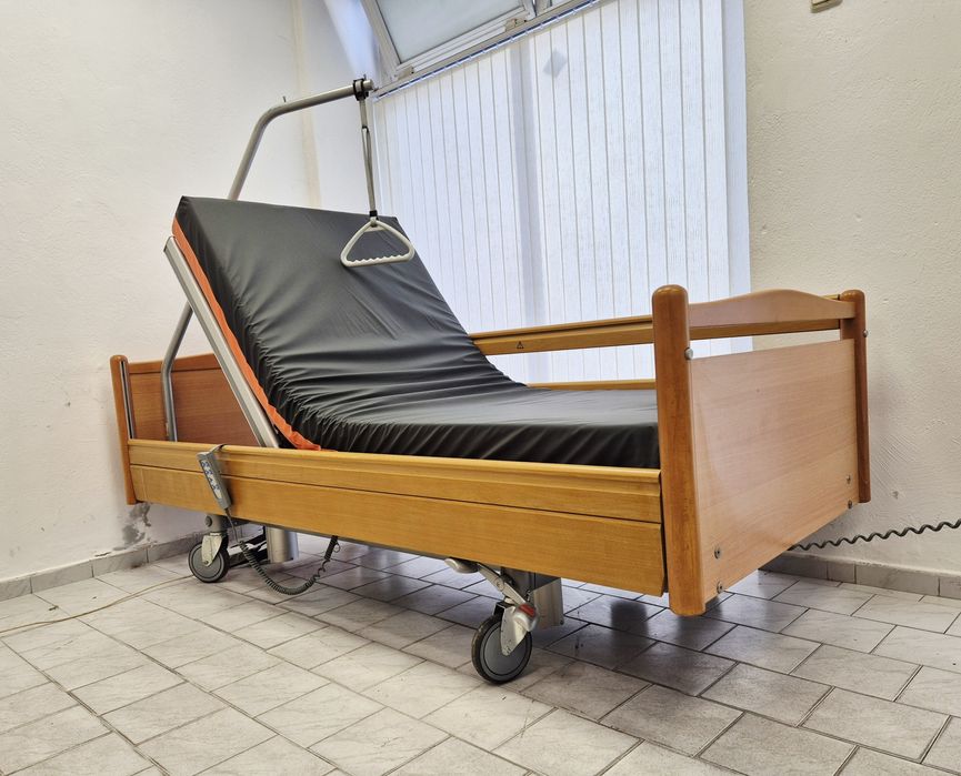 Болнично легло - електрическо