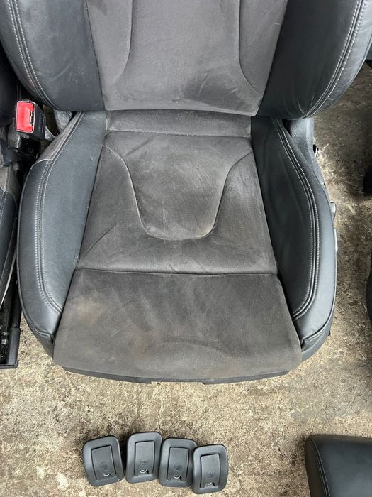 Салон за Ауди AUDI A5 4 врати кожа+плат Алкантар Ел. Рекаро 313