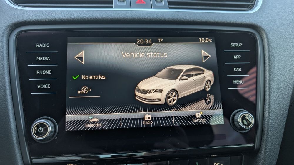 Обслужен, Skoda Octavia 2.0TDI DSG 4x4 Facelift