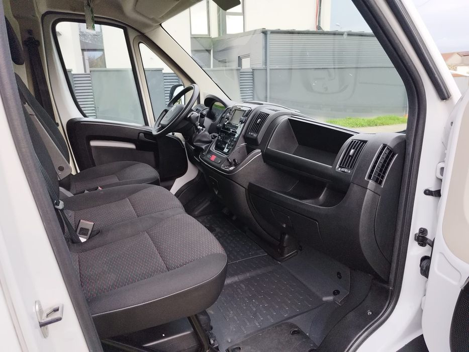 Citroen Jumper 2.2d cu 163 cp an 2022,euro 6,climatronic,13,1 mp