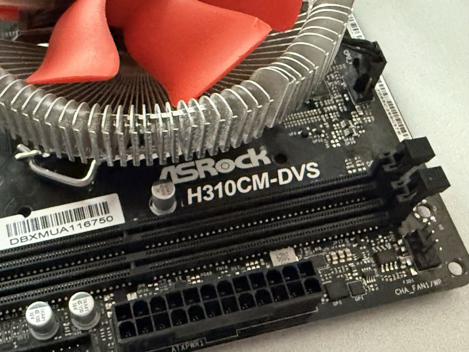 Комплект ASRock H310CM-DVS + Intel Core i3-8100 + кулер