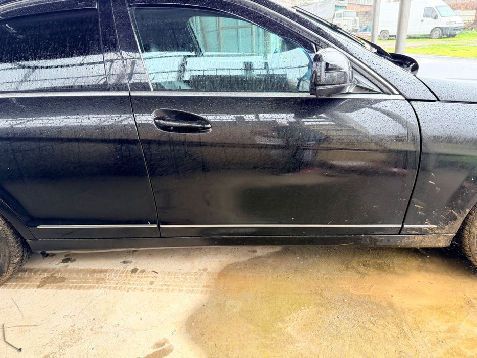 Продавам предна, задна броня и прагове за mercedes w204