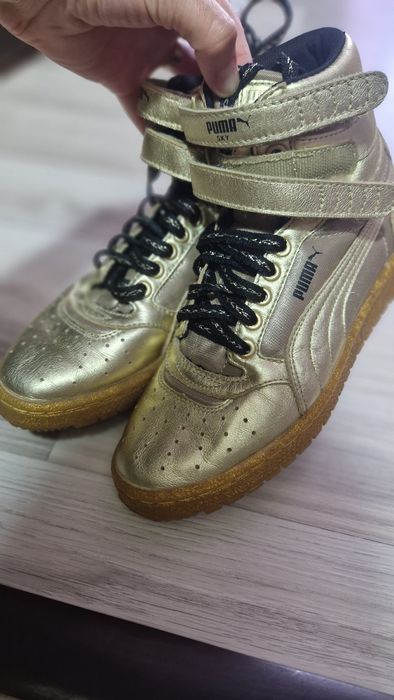 Ghete puma superbe aurii