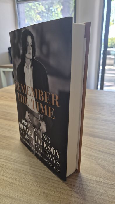 Книга за Michael Jackson