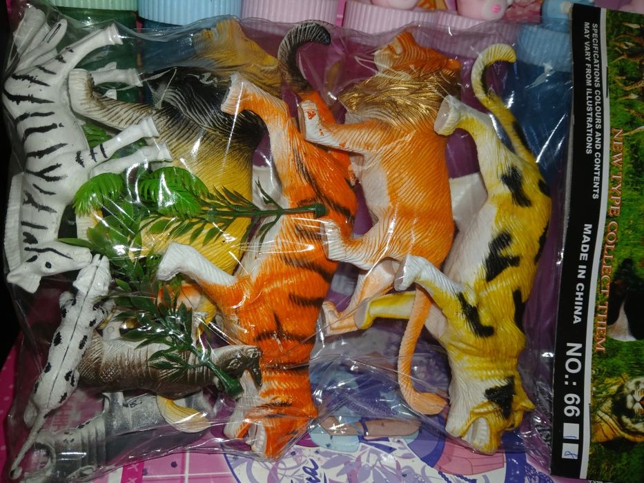 Продам! Игрушки. ул. Валиханова 167