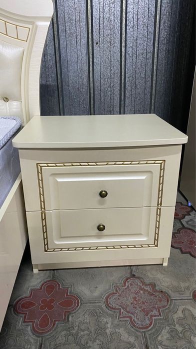 Спальный гарнитур+доставка