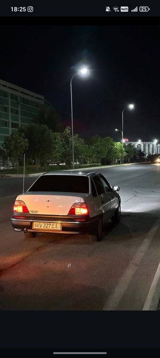 Olmaliq ni moshinasi minishga tayor