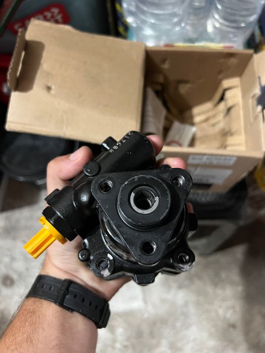 Pompă hidraulică, sistem directie TRW pentru Audi A4 B6/B7/Seat Exeo