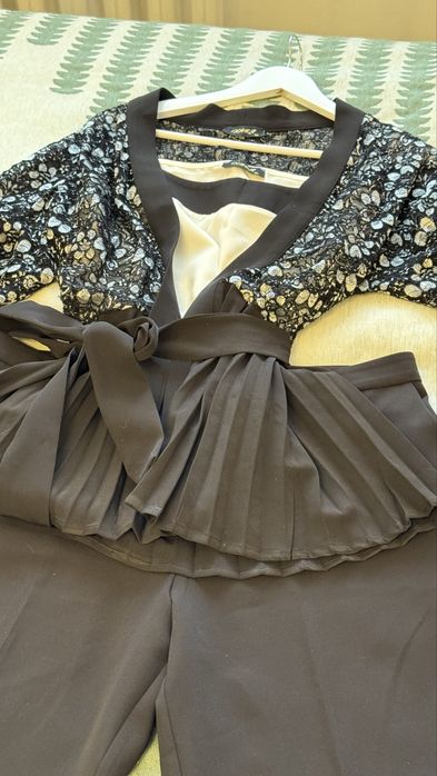 Продам костюм тройка