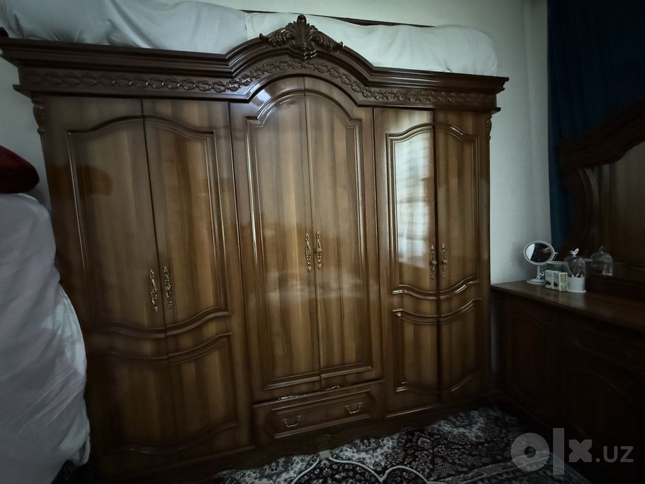 Спальний гарнитур