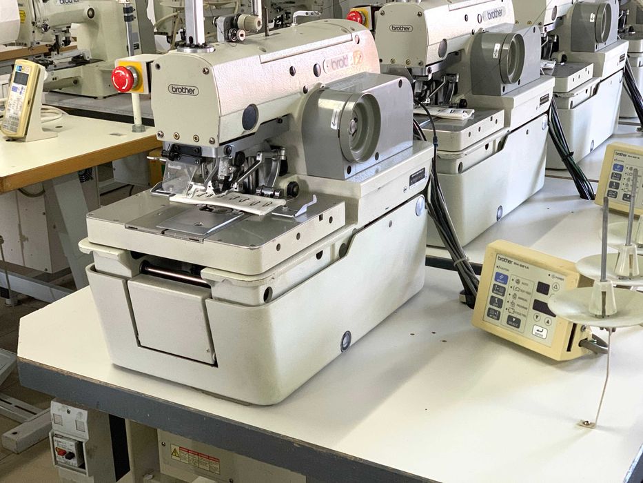 Masina de butoniera Brother RH-981A