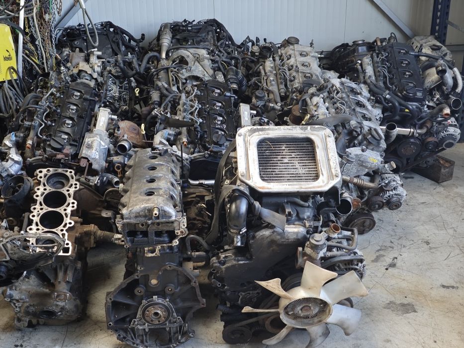 Motor nissan pathfinder cabstar maxity navara 2.3 ysd23 2.5yd25 3.0 v6
