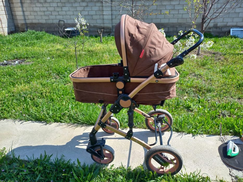 Детская коляска для детей