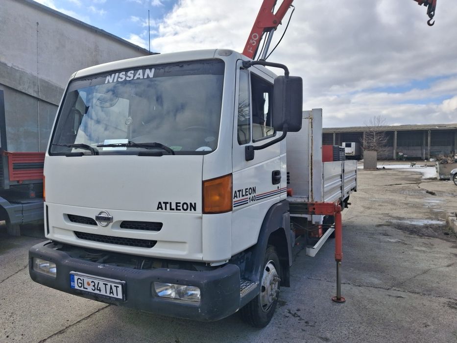 NISSAN Atleon camion