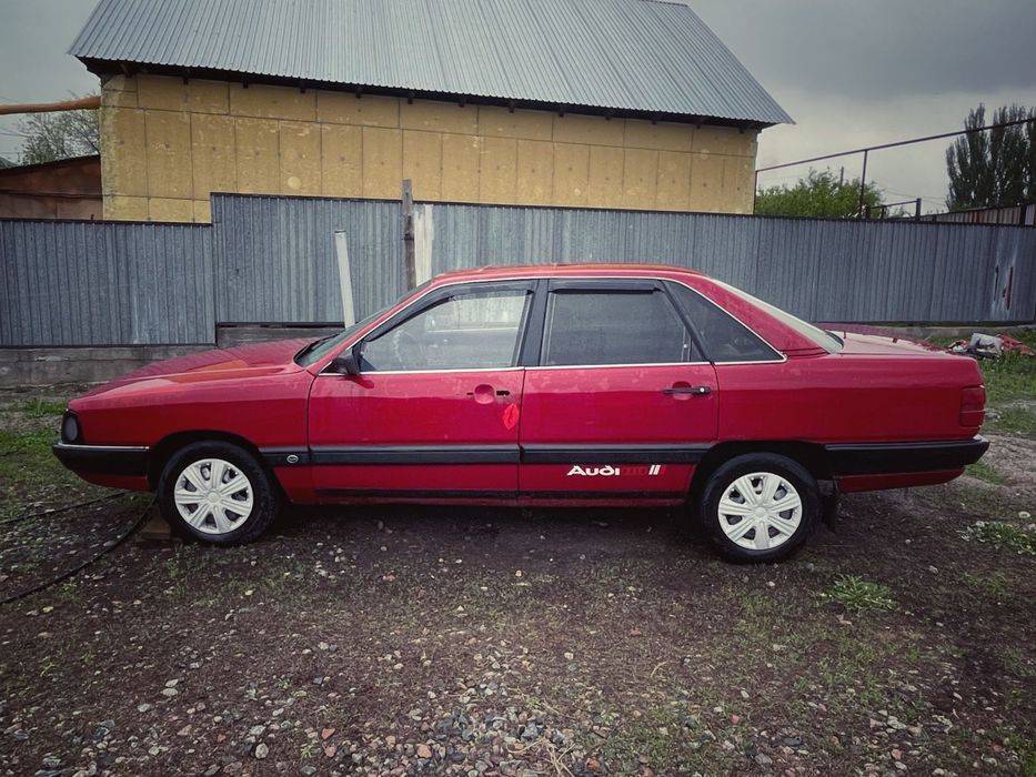 Ауди 100 Продам на ходу