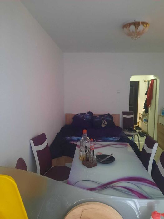 Продава се Едностаен апартамент в Ямбол, Златен рог - 26 кв.м за 1373 €/кв.м - Снимка #1