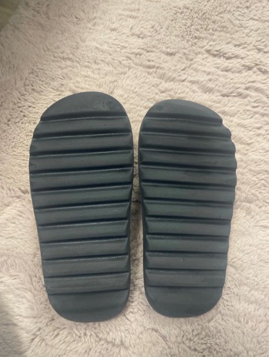 yeezy slides.