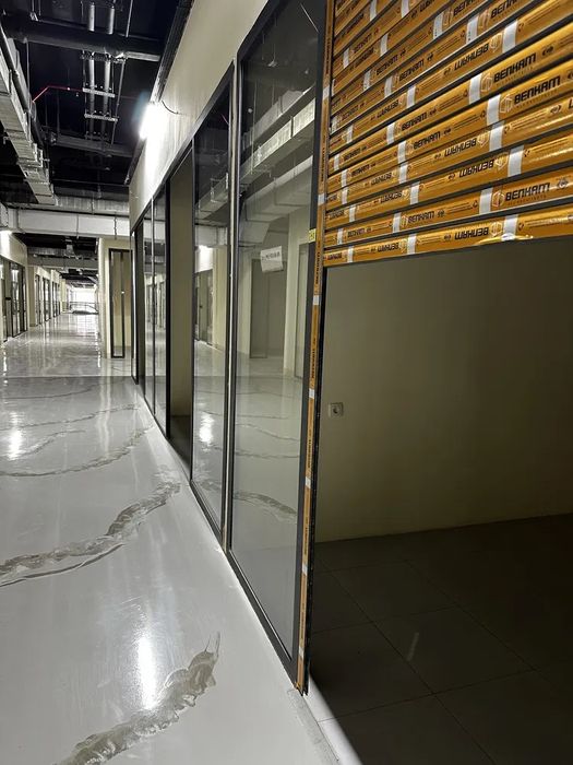 Ibn sino Savdo markazida dukon sotiladi