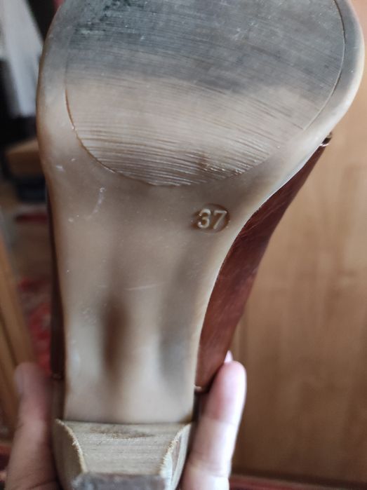 Sandale piele naturala nr 37