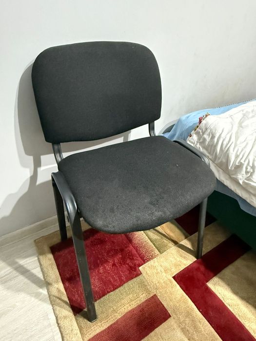 Продам столы офисные школьные