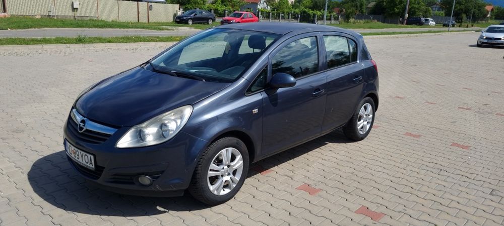 Opel Corsa 1.3 CDTI -2009-6 trepte-Clima