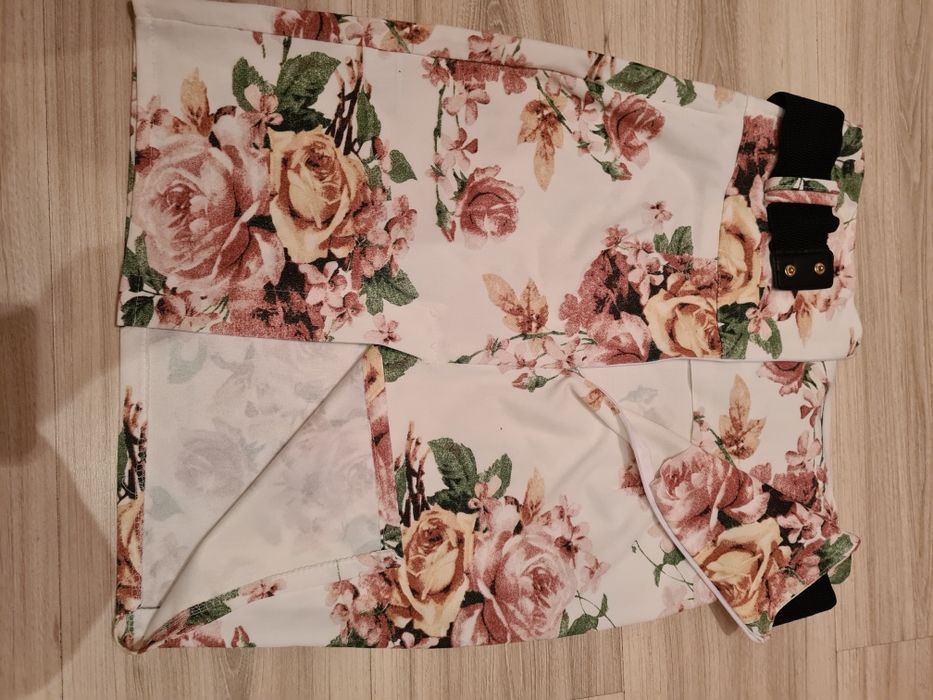 Fustă dama mar 38/40 la 50 lei Timișoara