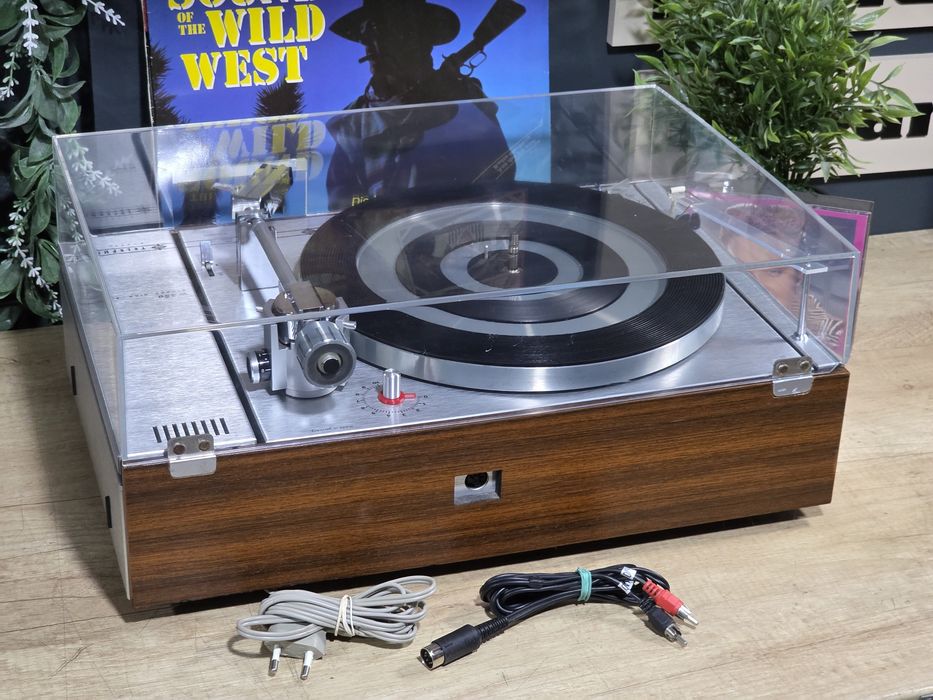 Pick-up TELEFUNKEN w-250,acusta stereo high-fidelity,  vintage impecabil,  full automatic ,shure m75mb