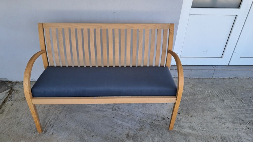 Băncuțe de vînzare