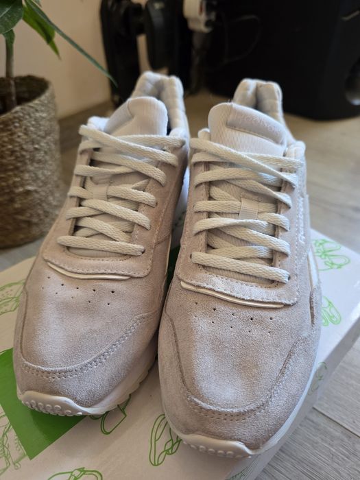 Дамски маратонки Reebok естествена кожа