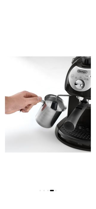 Espressor manual De'Longhi EC221.B 15 bari, Dispozitiv spumare Sistem cappuccino Oprire automata