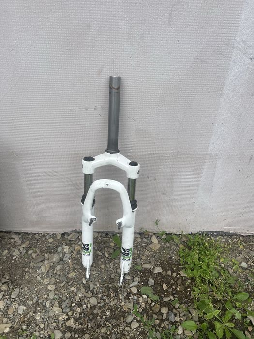 Vand furca de bicicleta