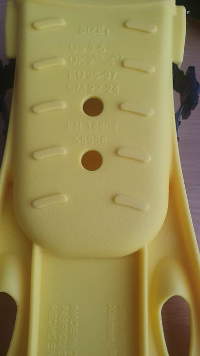 Продам ласты и доску для бассейна