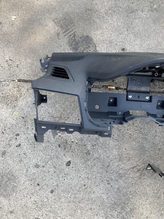 Subaru legacy 2011година арматурно табло с бег