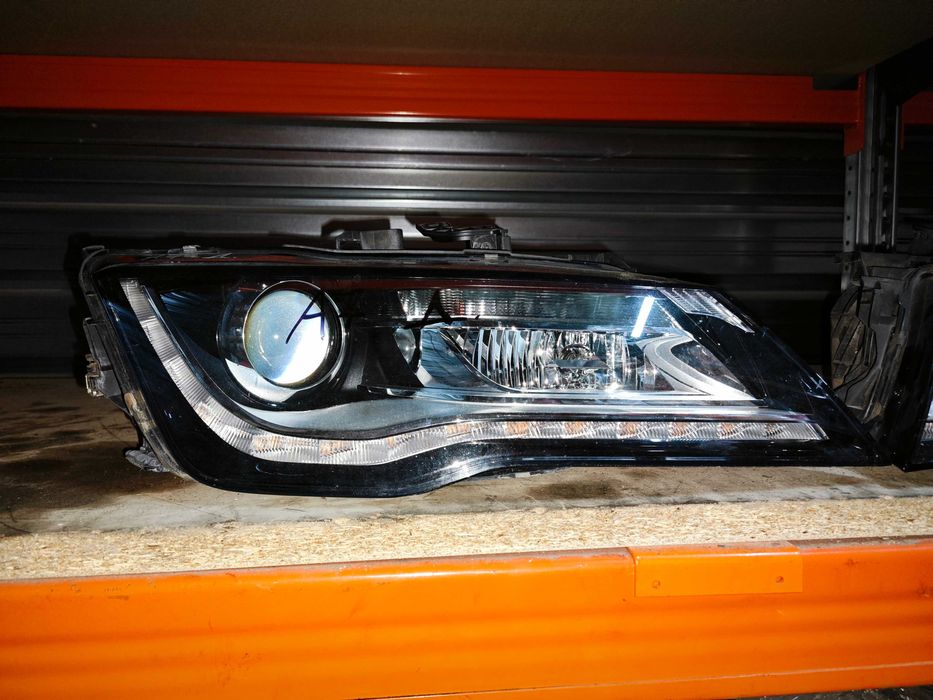 Ляв десен фар Audi A7 4G8 C7 ксенонови Фарове Ауди А7