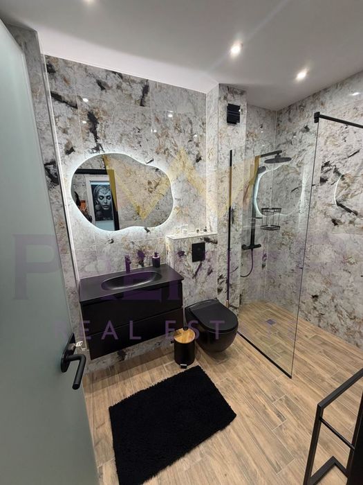 Продава се Тристаен апартамент в Пловдив, Център - 148 кв.м за 2223 €/кв.м - Снимка #10