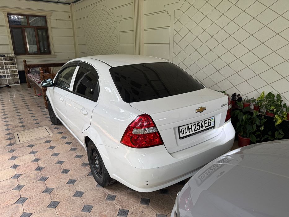 Nexia 3 mexanika yili 2019 probegi 44000