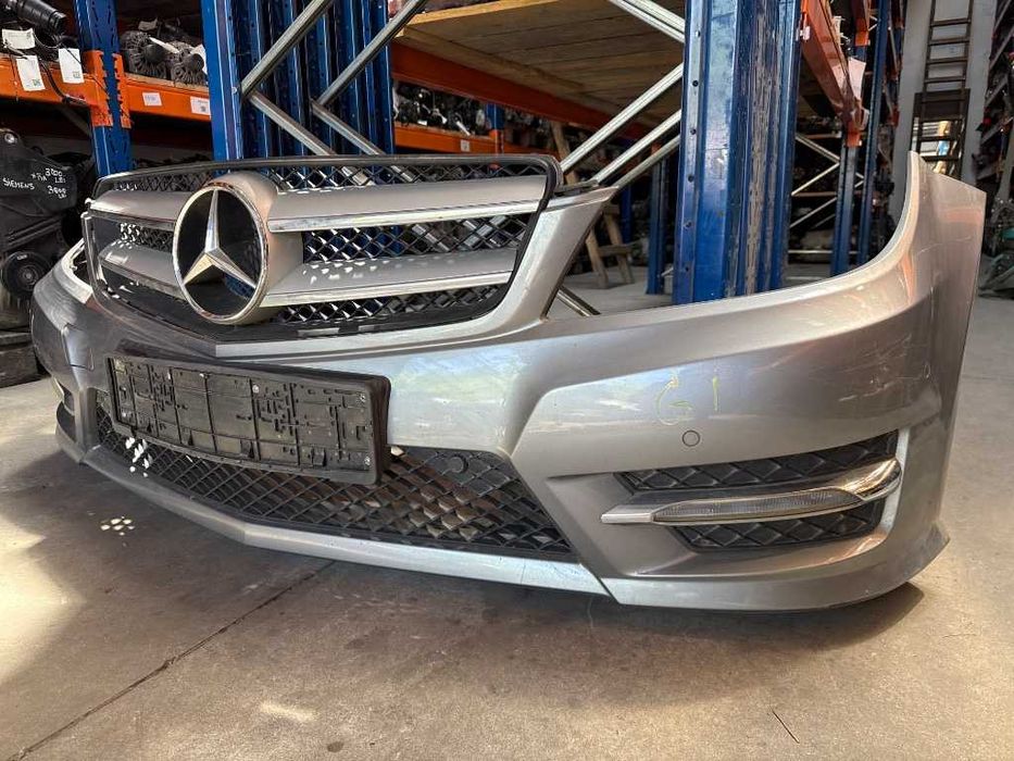 Bara fata completa cu grila si proiectoare daylight  Mercedes C-Class W204 facelift 2013