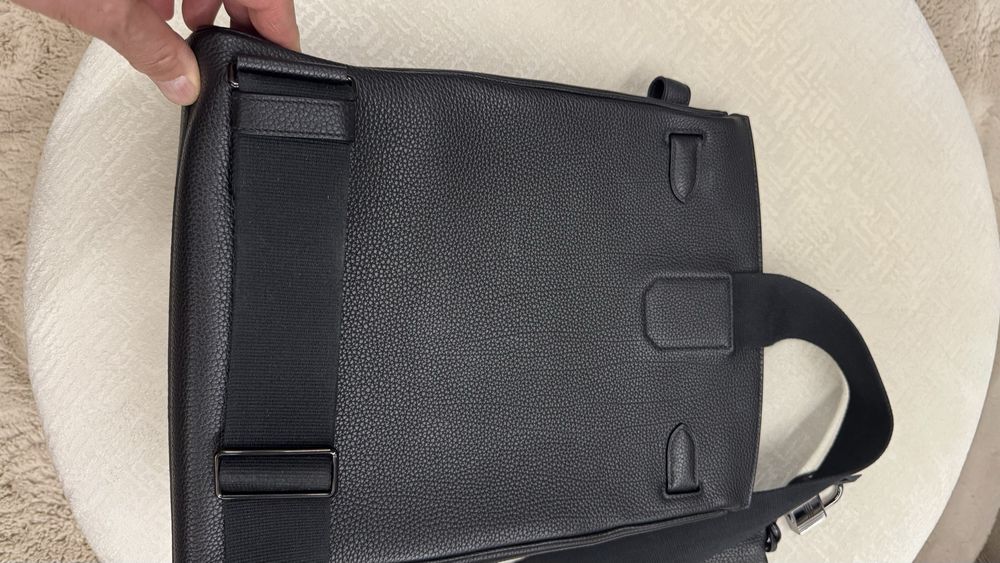HERMES изцяло ръчна изработка,ориг телешка немска кожа TOGO,точно такава кожа се използва в ориг модел, вътрешен номер показващ кога е произведена
