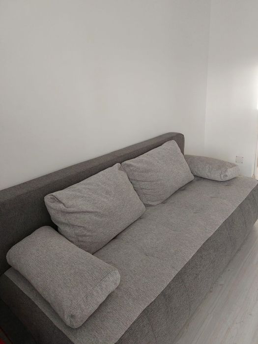 Închiriez garsoniera 42 mp