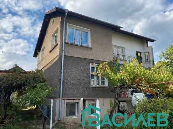 Продава се Етаж от къща в София, Център - 90 кв.м за 850 €/кв.м - Снимка #2