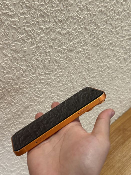 Iphone 11 в корпусе 17