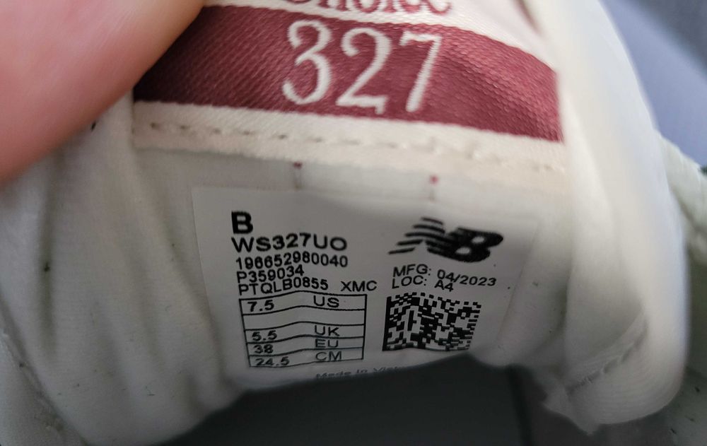 Нови дамски маратонки New Balance WS327UO