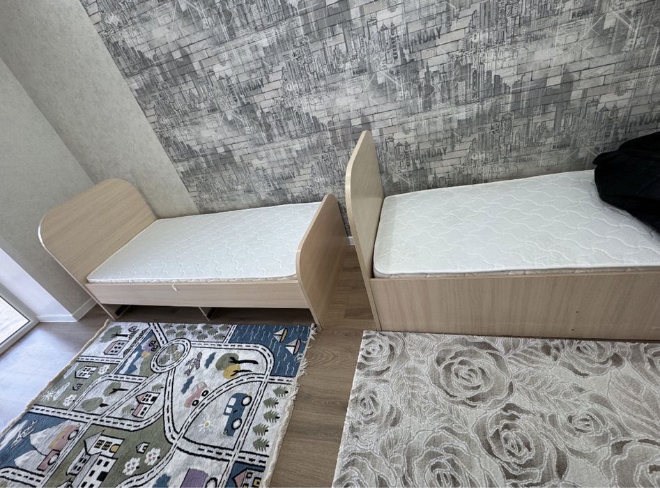 Продам детская кровать с матрасом