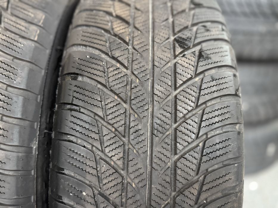 2 anvelope Bridgestone Blizzak LM001 205/60 R17 93H – DOT 2023
