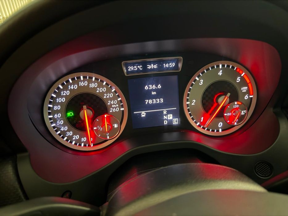 Mercedes A180 75000km  10/2012