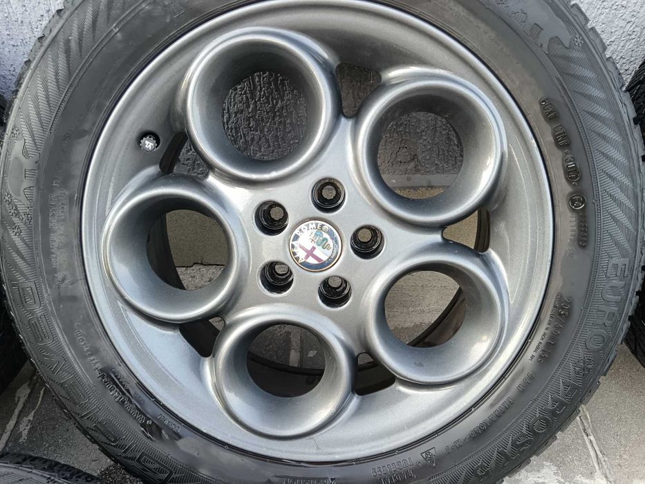 16 цола Alfa Romeo оригинални + нова резервна гума