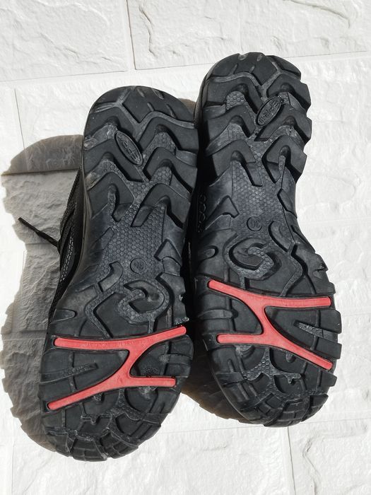 ECCO gore-tex ,36 номер,нови , дамски обувки ,унисекс
Непромокаема мем